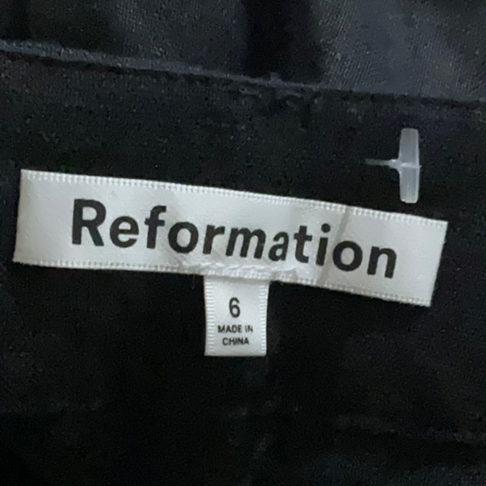 REFORMATION the Mason Cropped Linen Pant from
30.5 inseam, - Picture 12 of 12